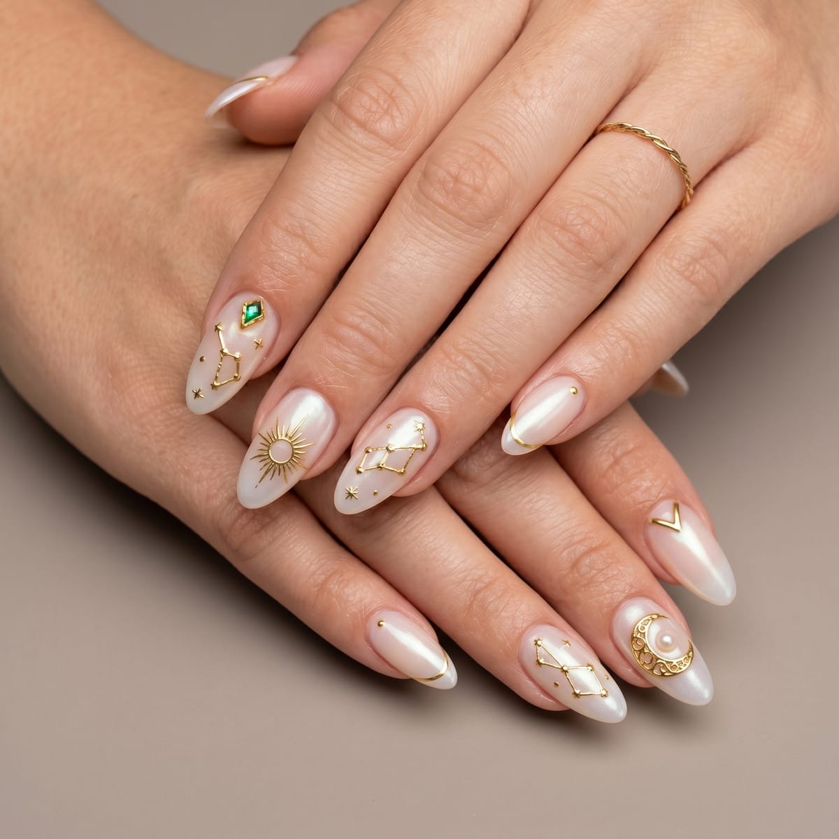 Lemon Nails Bar fresh manicure